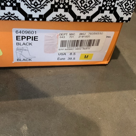 Isola Black Booties - Picture 5 of 6